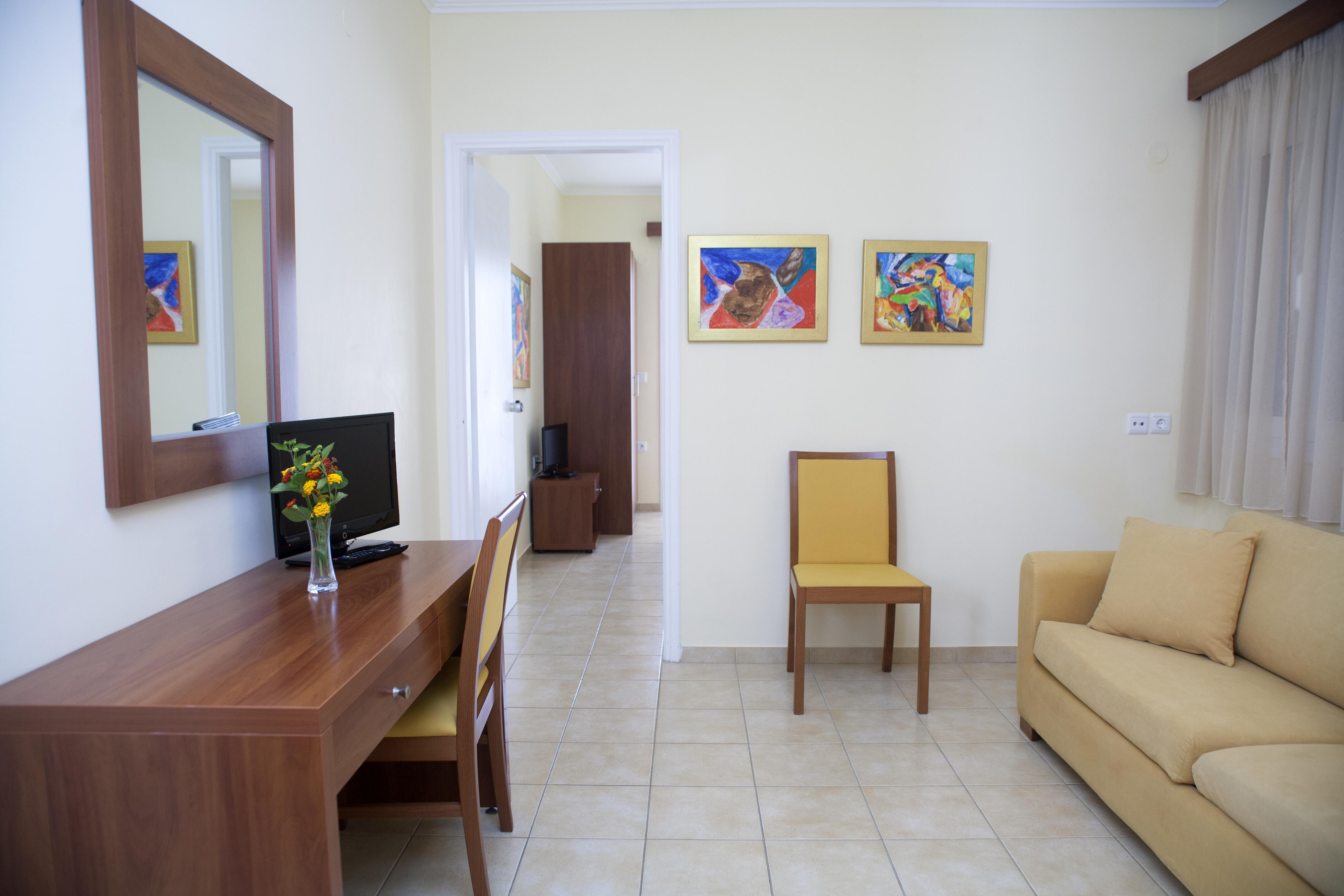 Summertime Inn Nikiana Luaran gambar