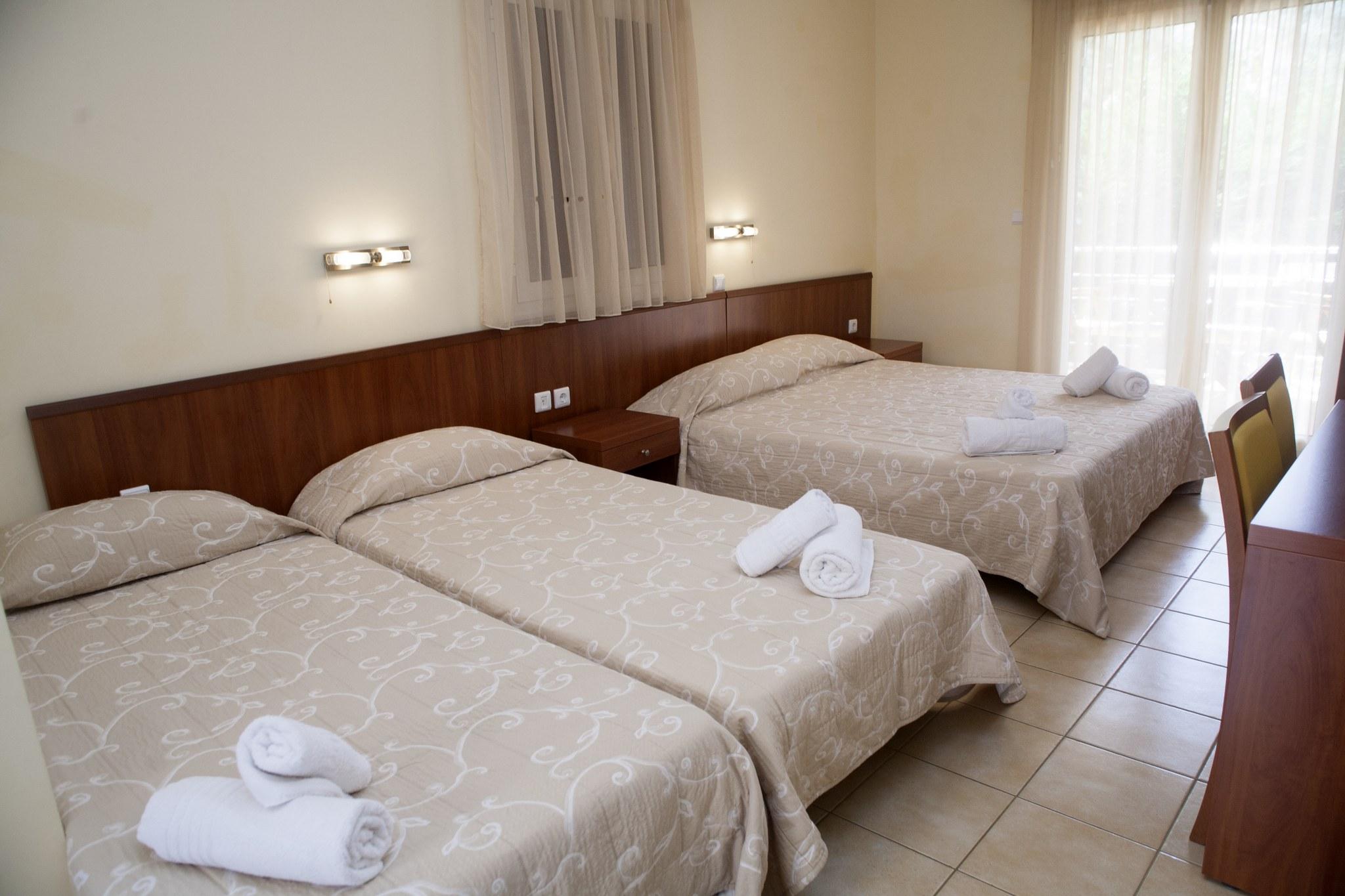 Summertime Inn Nikiana Luaran gambar
