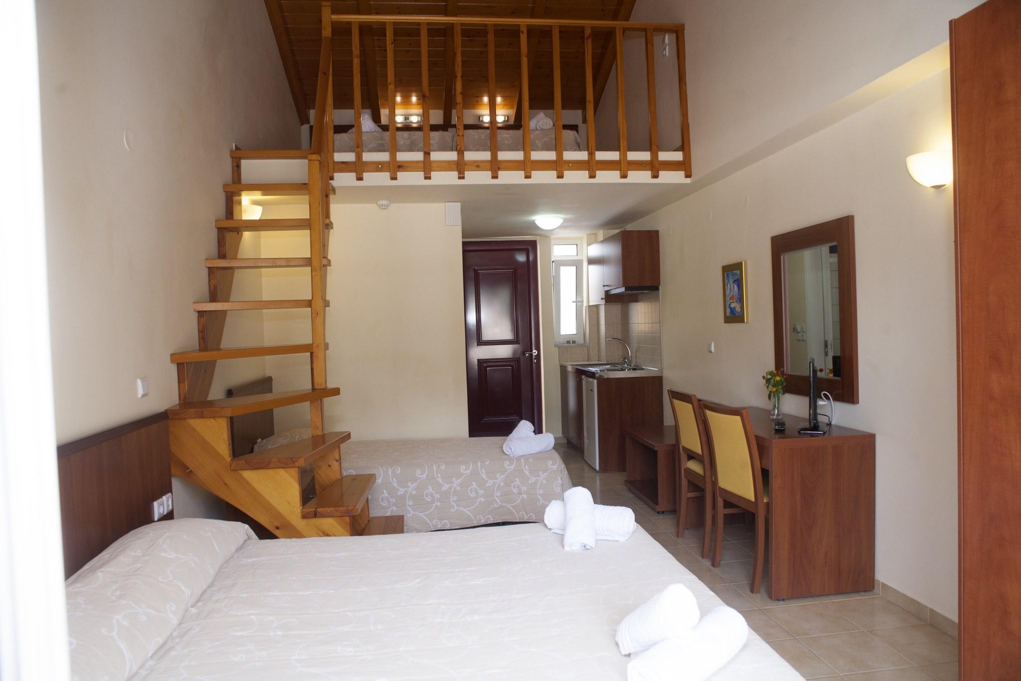 Summertime Inn Nikiana Luaran gambar
