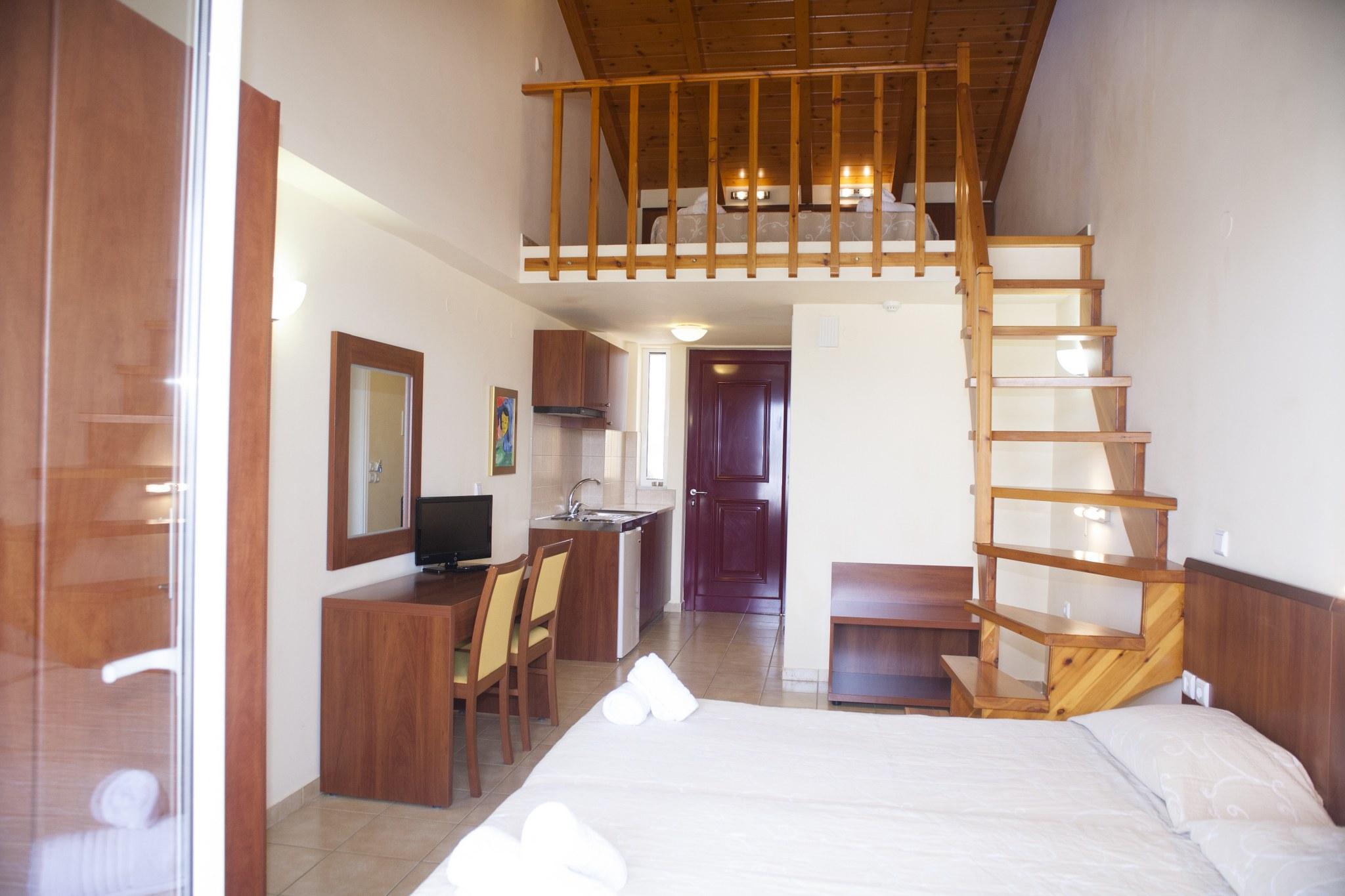Summertime Inn Nikiana Luaran gambar